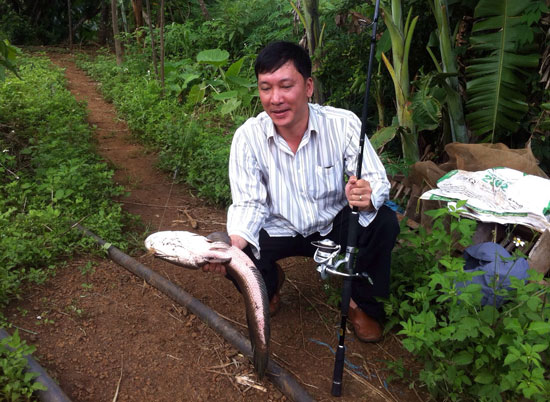 Cần thủ SangNh bên cạnh chiến lợi phẩm