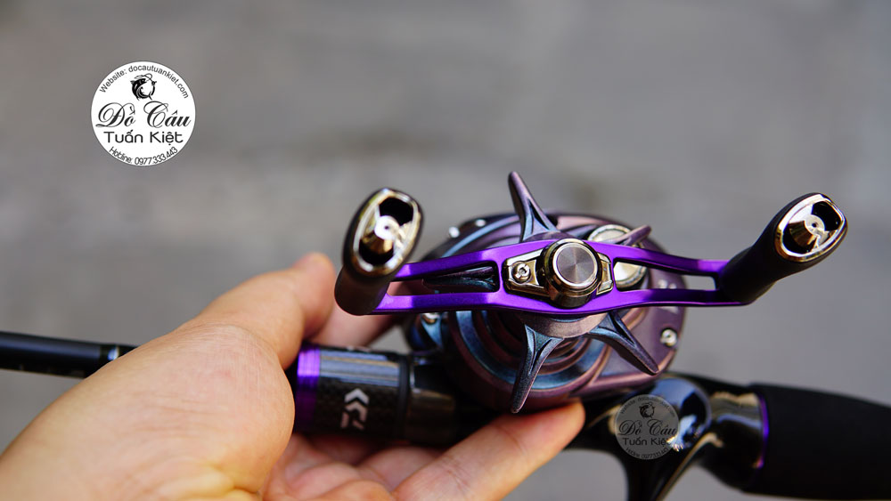 Daiwa Infeet và Daiwa Garuda
