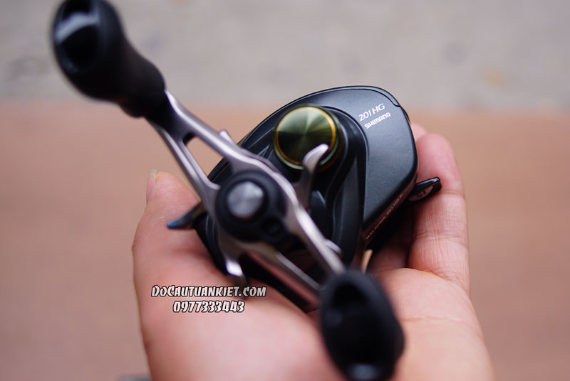 Shimano-Curado-201HG-01