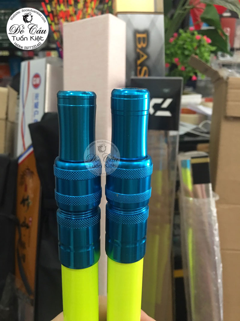 c&aacute;n vợt c&acirc;u đ&agrave;i